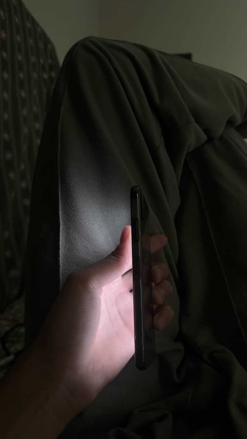 Apple iPhone X 5