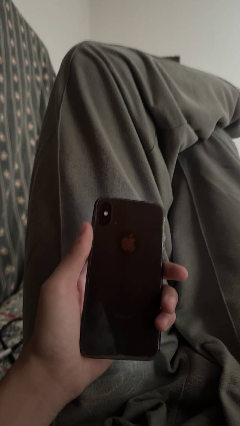 Apple iPhone X 6