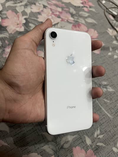 Apple iPhone XR