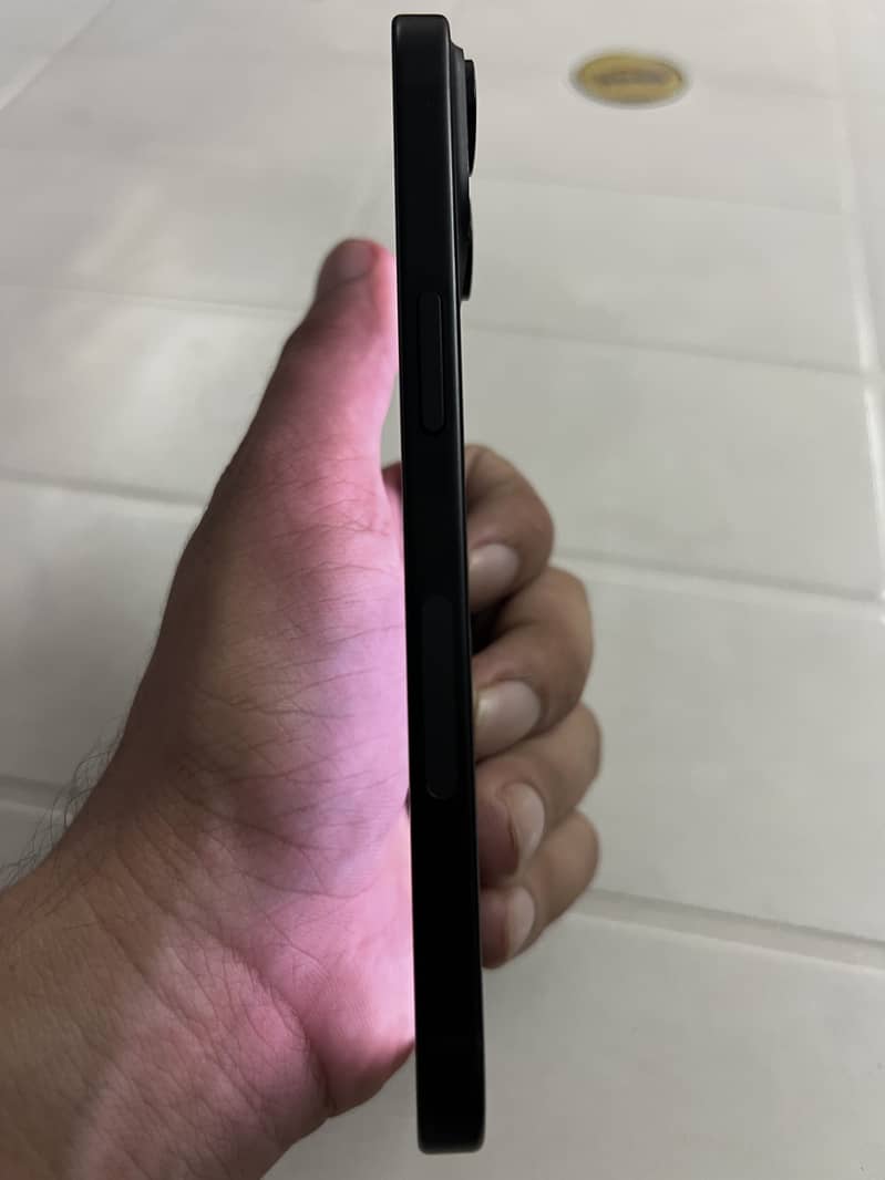 Apple iPhone 15 5
