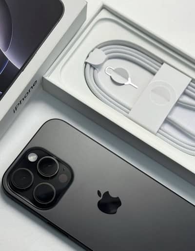 Apple iPhone 16 Pro Max JV