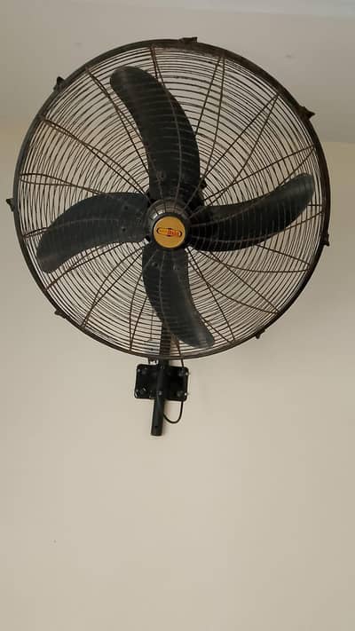 MEGA BRACKET FAN 24 inch