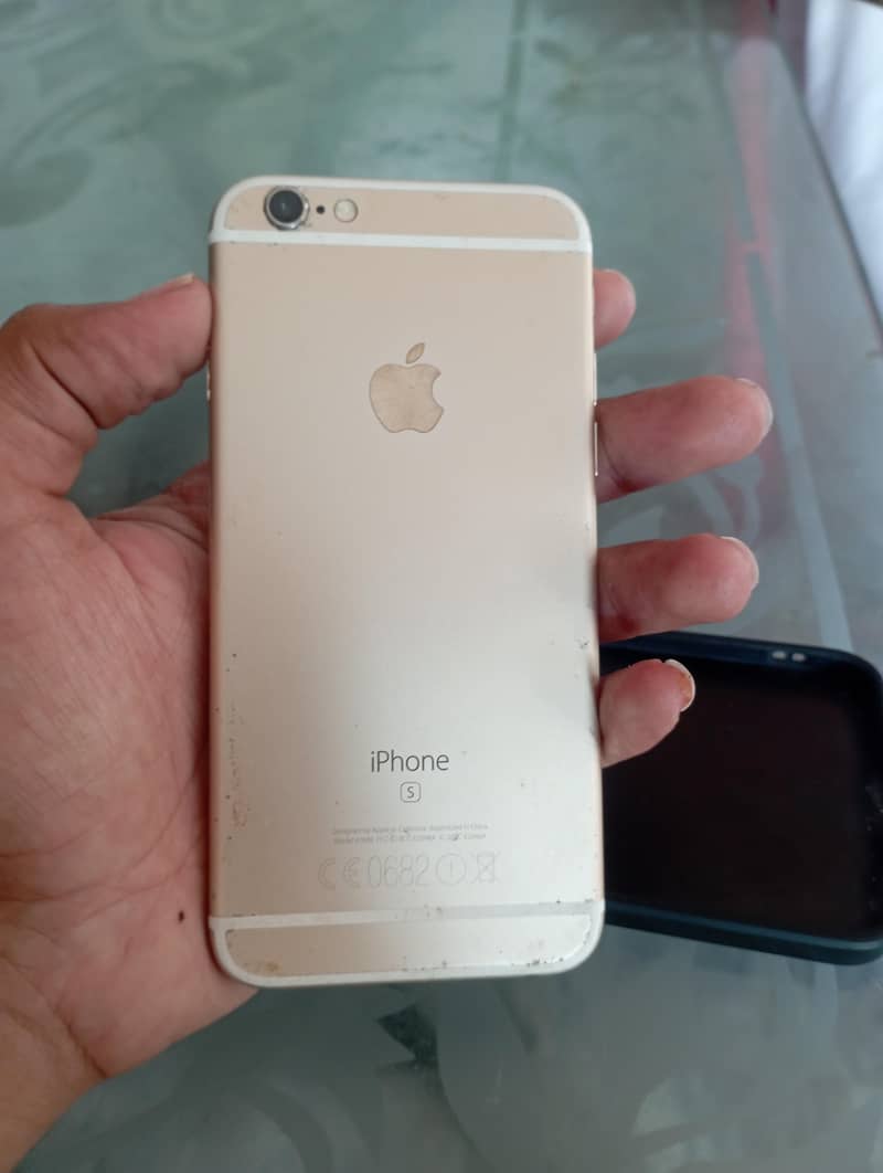Apple iPhone 6S 3