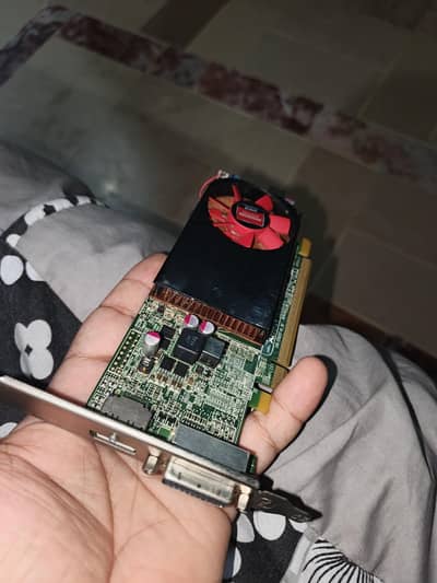 Amd r7 240 2gb ddr5 128bit with dilivery included