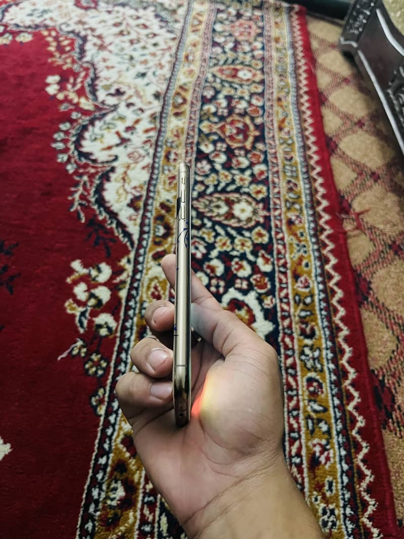 Xs Max 0