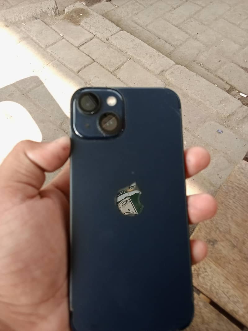 Apple iPhone 13 1