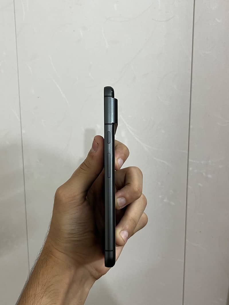 Google Pixel 8 6