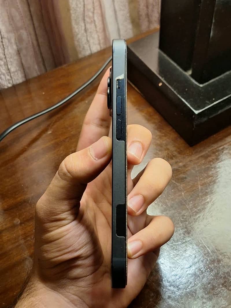 iPhone 14 JV 2