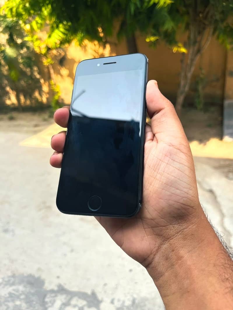 iPhone 7 pta approved 8
