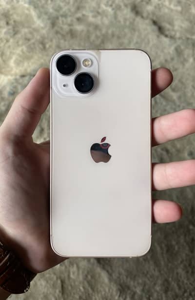 Apple iPhone 13