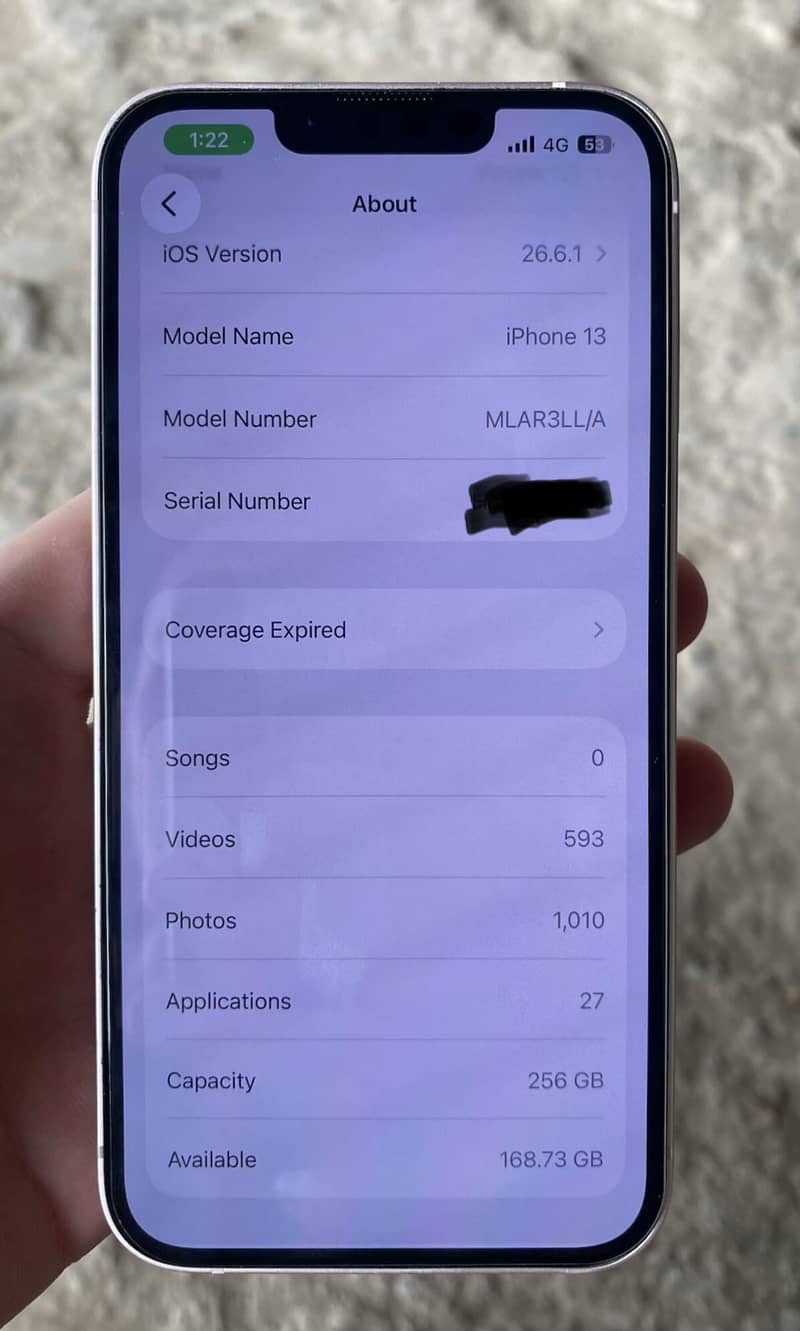 Apple iPhone 13 4
