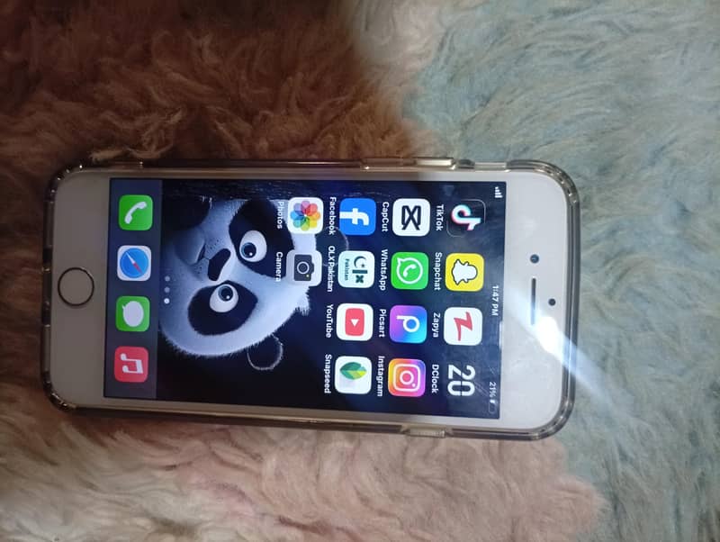 Apple iPhone 7 0
