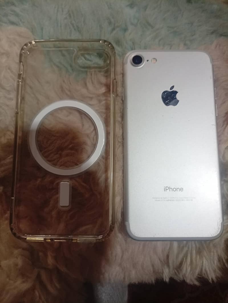 Apple iPhone 7 2