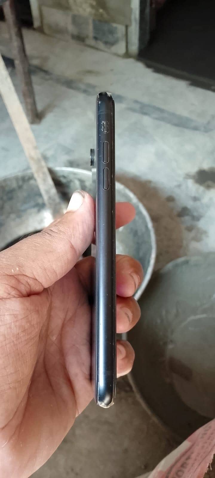 Apple iPhone XR 6