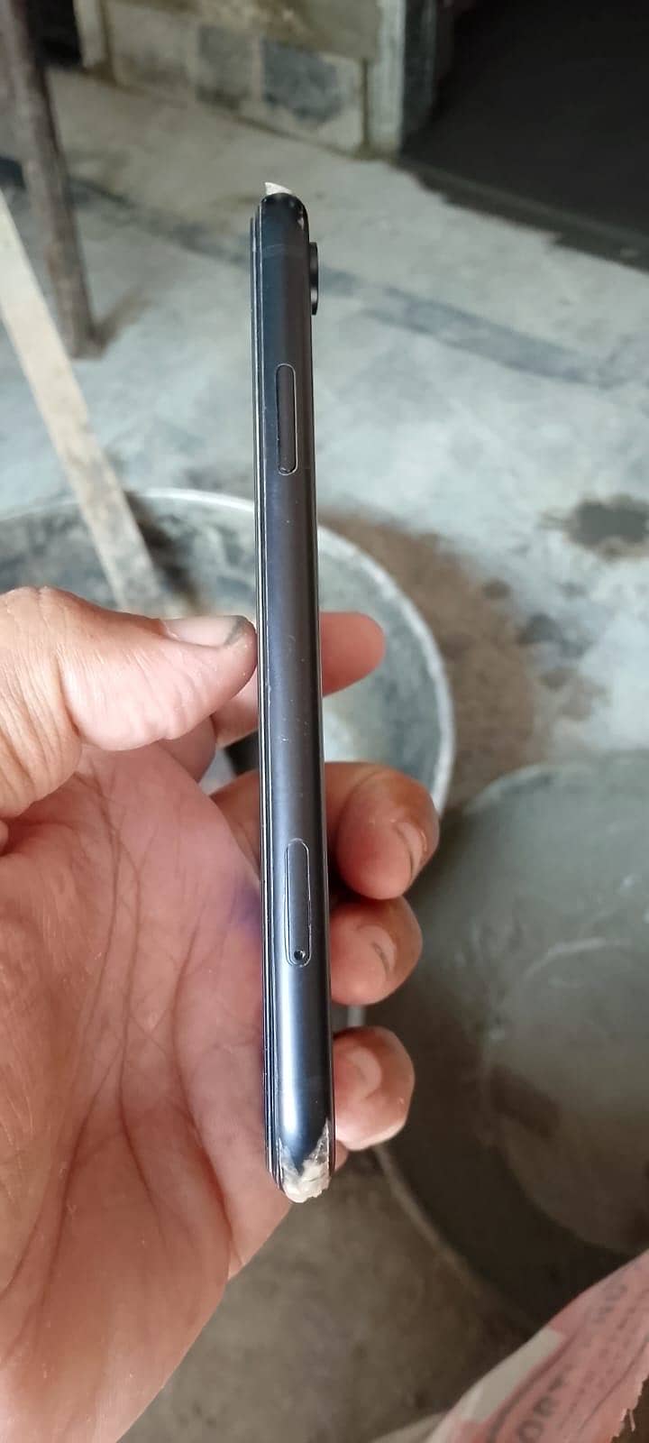Apple iPhone XR 7