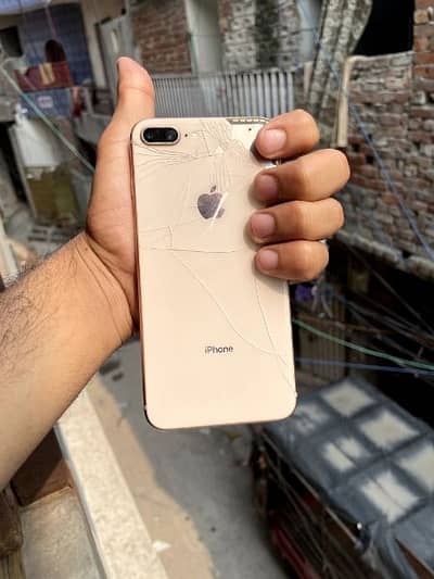 i phone 8+ non BP 64gb exchange possible 03064178199