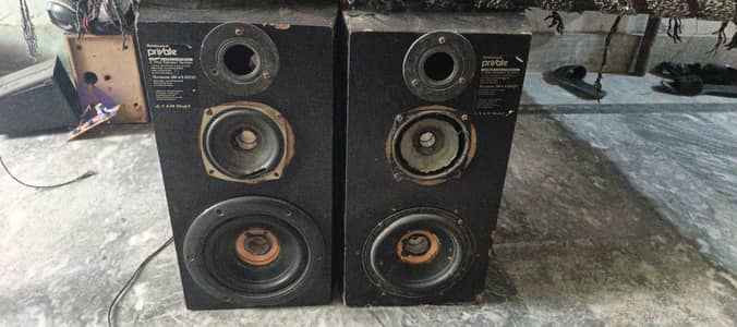 2 speakers bassers 10/7