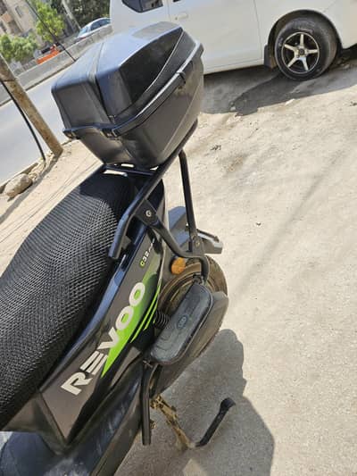 Revoo C32 Pro Saaf Condition