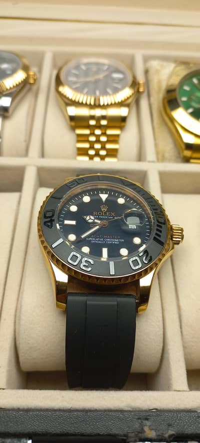 Men's Watch — Urgent Sale