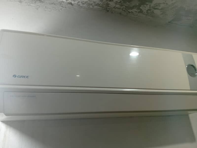 GREE SPLIT AC 4