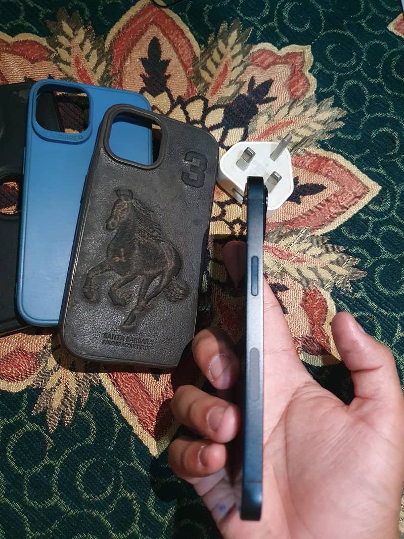 Apple iPhone 13 3