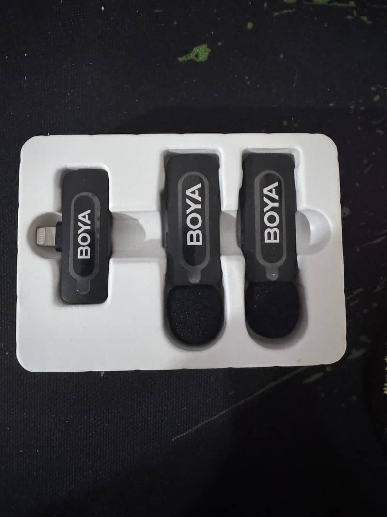 BOYA BY-V2 Lightning connection 2
