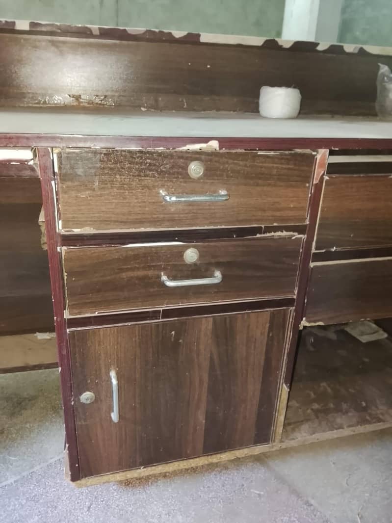 bar counter 4