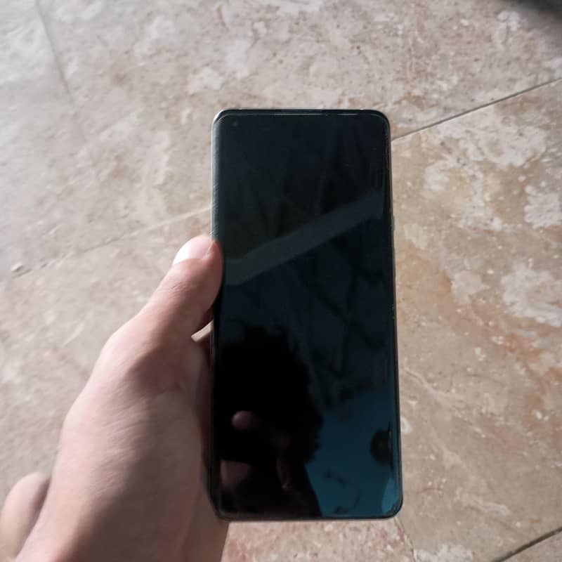 One Plus 9 Pro 7