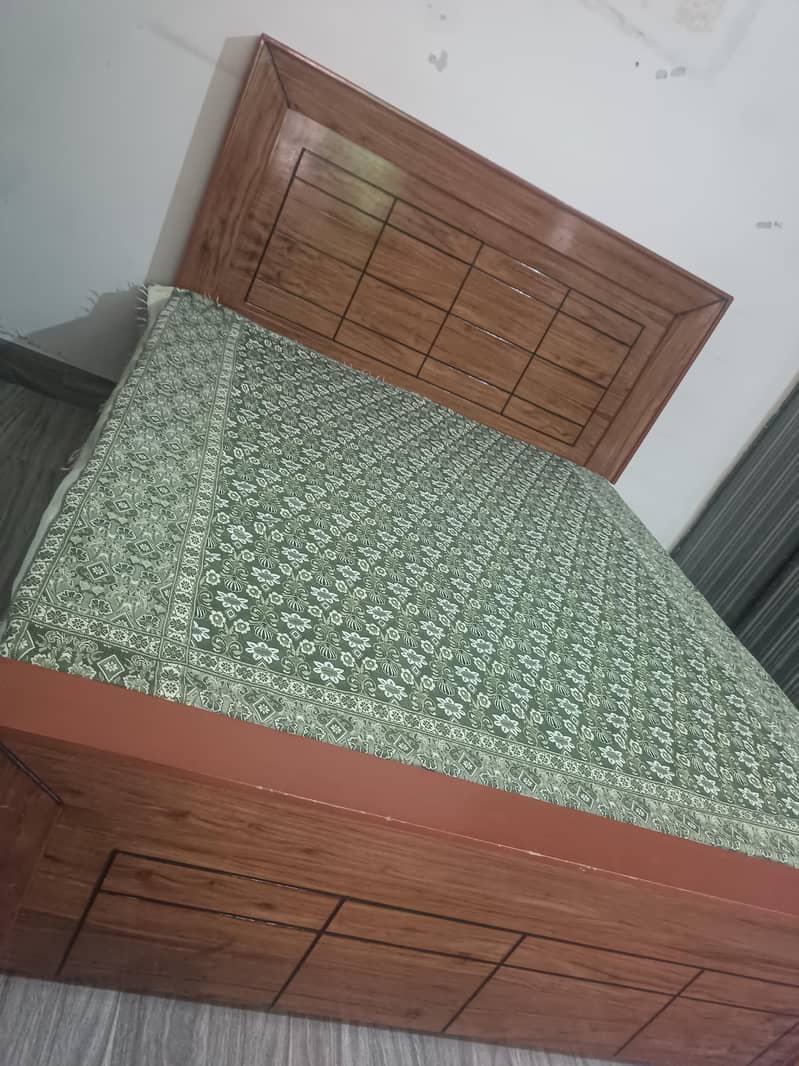 Full King Size bed 2