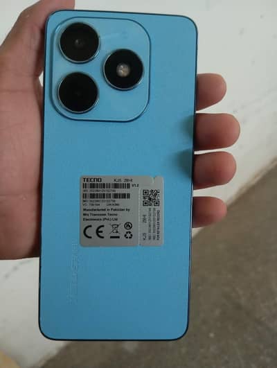 Tecno Spark 20 (8/256)