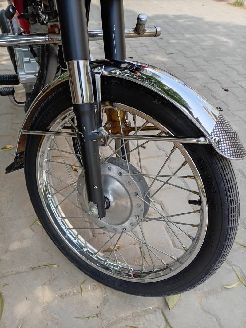 CG 125 4