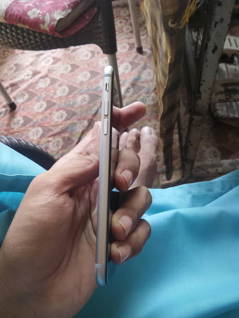 Apple iPhone 6 1