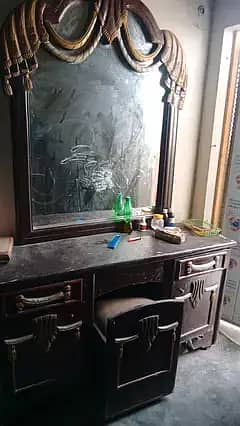 frinture sale in best condition