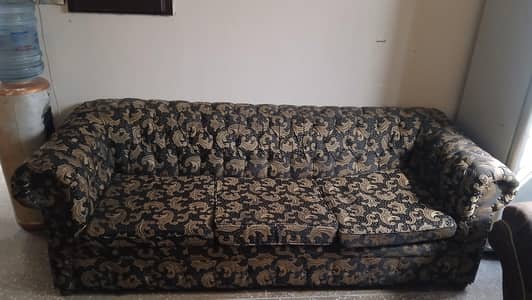 5 seater Sofa is for sale