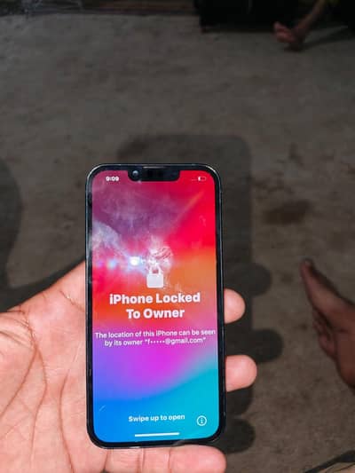 Apple iPhone 13