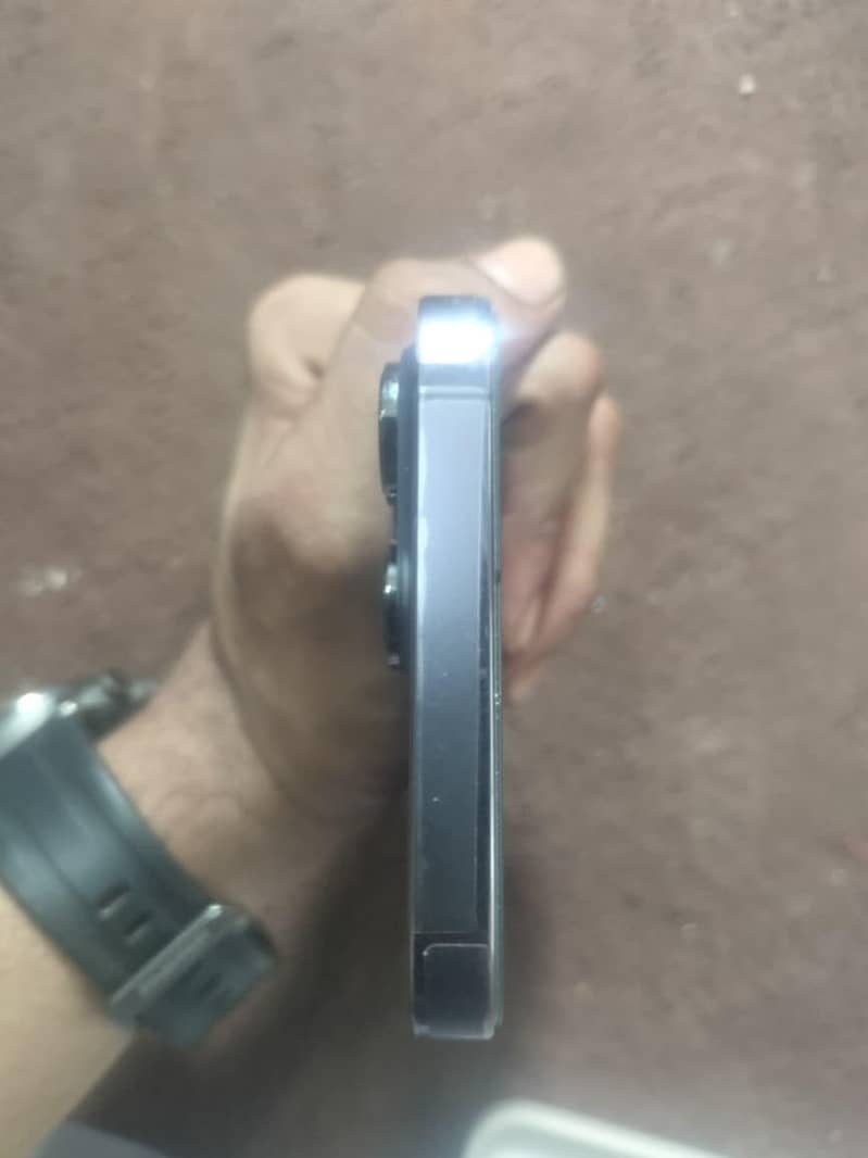 Apple iPhone 14 Pro Max 2