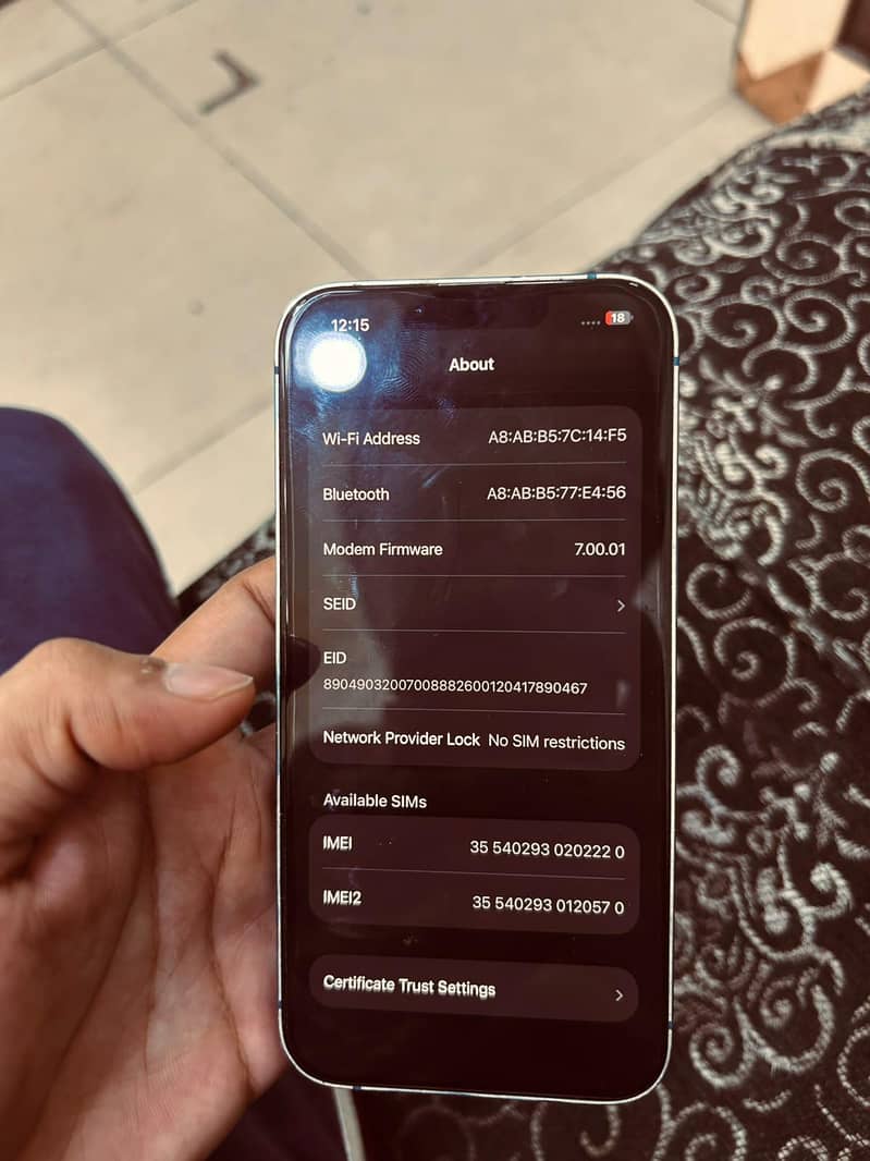Apple iPhone 13 8