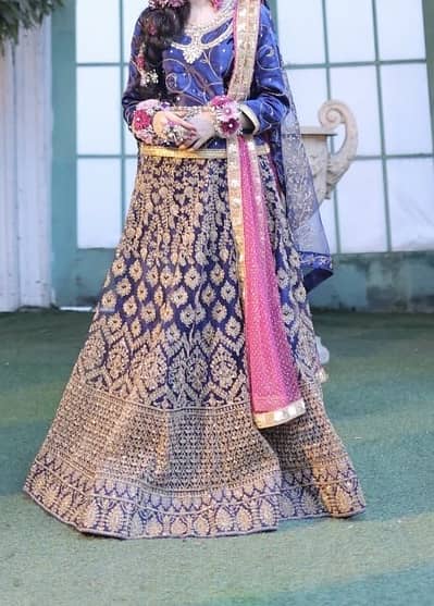 bridal mehndi lehnga