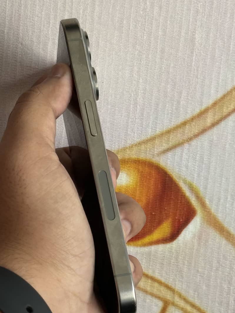 Apple iPhone 15 Pro 5
