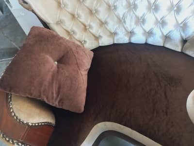 Beautiful Luxury Sofa Set for Sale – Excellent Condition