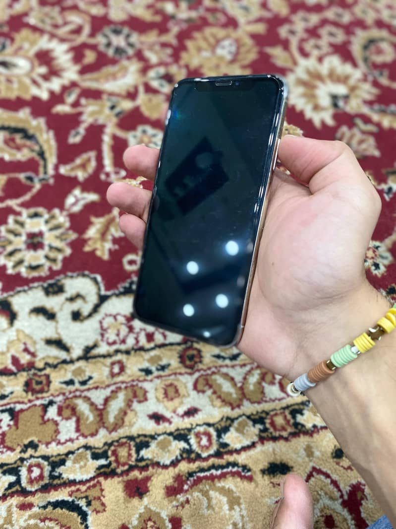 Apple iPhone X 0