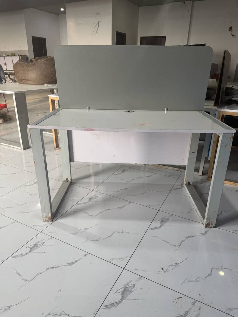 Office Tables 0
