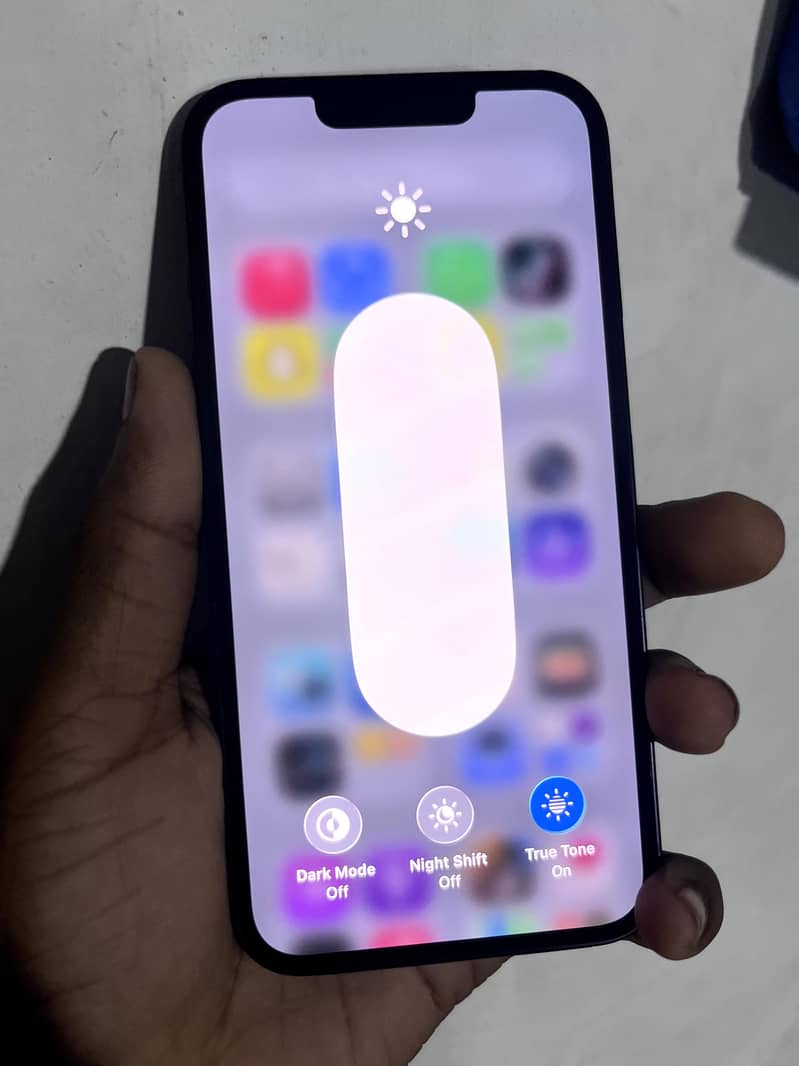 Apple iPhone 13 3