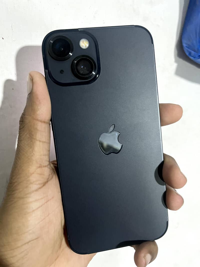 Apple iPhone 13 5