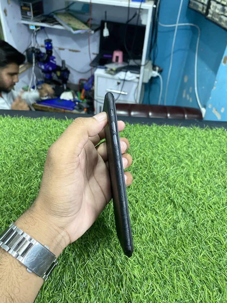 Apple iPhone 7 Plus 1