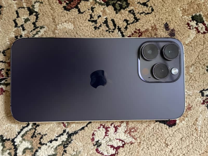 Apple iPhone 14 Pro Max 0