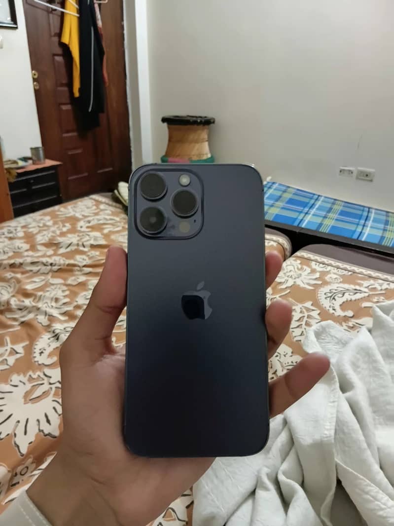 Apple iPhone 14 Pro Max 4
