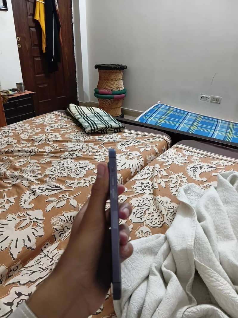 Apple iPhone 14 Pro Max 6