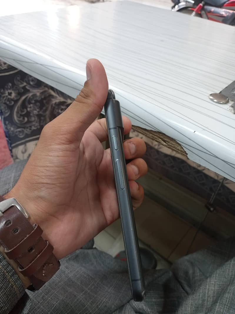 Google Pixel 8 2