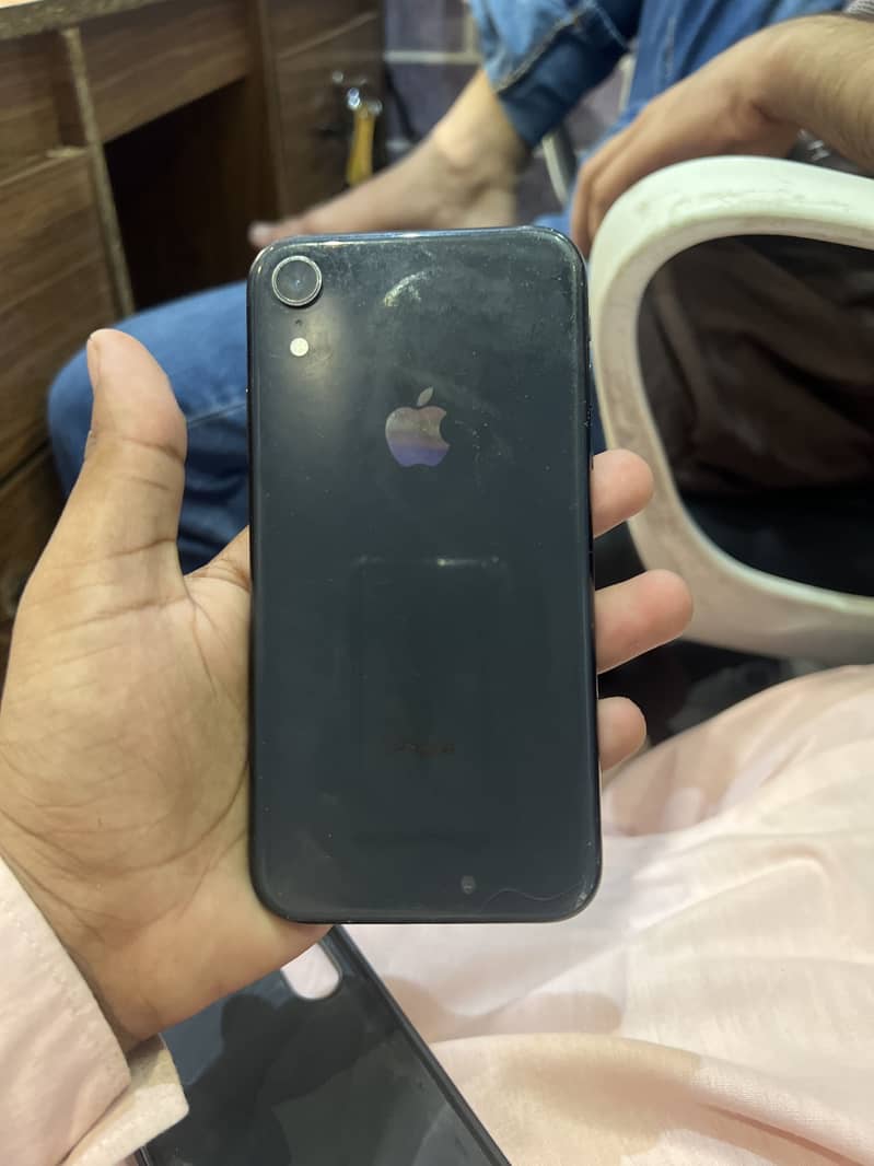 Apple iPhone XR 0